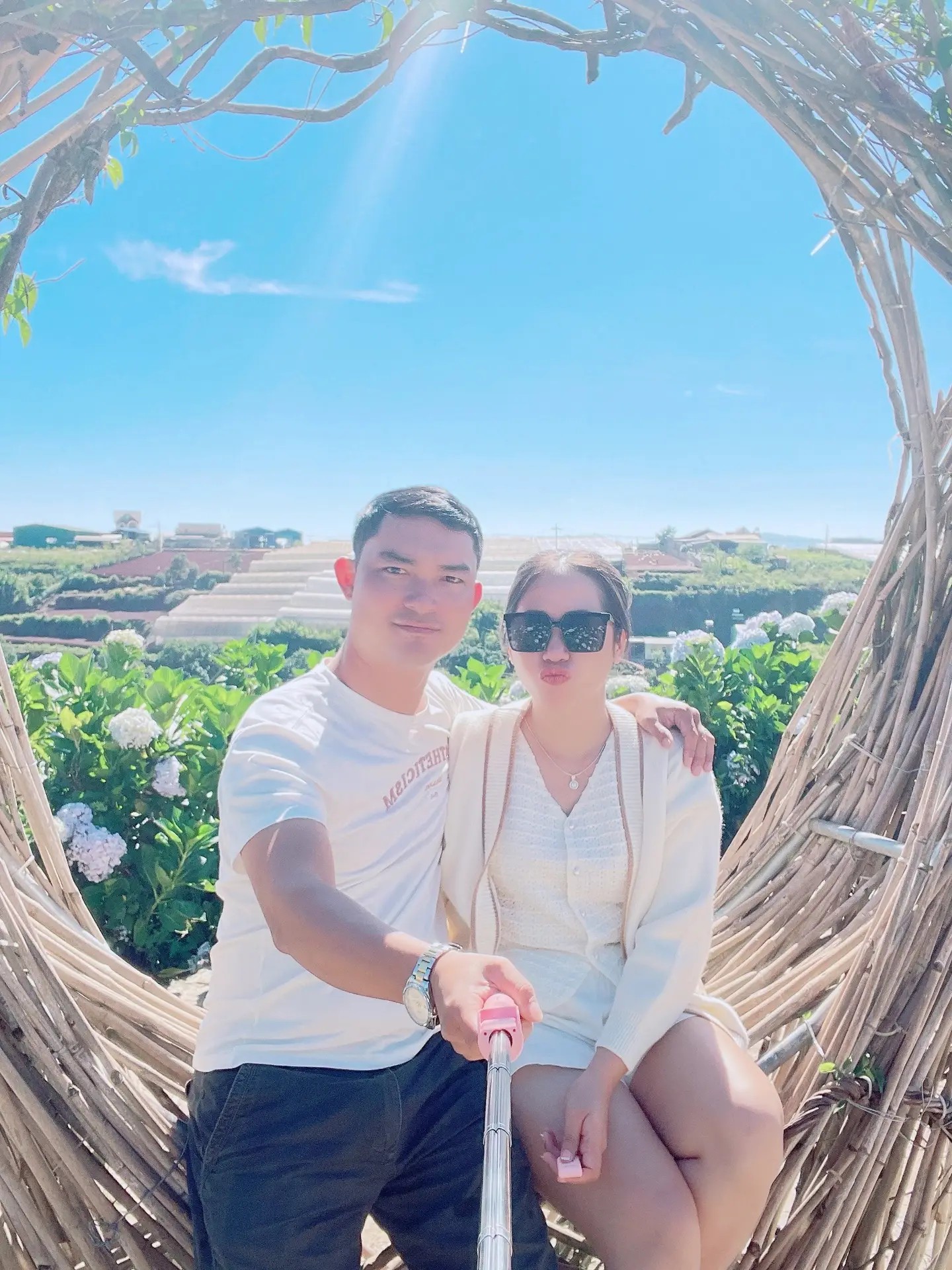 img 1684899337904 1684908177919